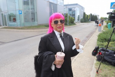 "GDE VI TO VIDITE, LJUDI?!" Zorica Brunclik zarežala na pomen prozivki Nade Topčagić, pa izbegla pitanje!
