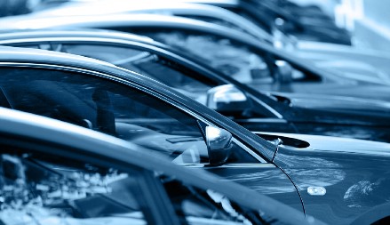 OVE LINIJE NA AUTOMOBILIMA POVEĆAVAJU SIGURNOST Vrlo su korisne tokom zime