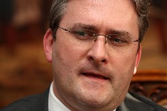 Ministar Selaković došao u tužilaštvo, a oni pobegli u kafanu