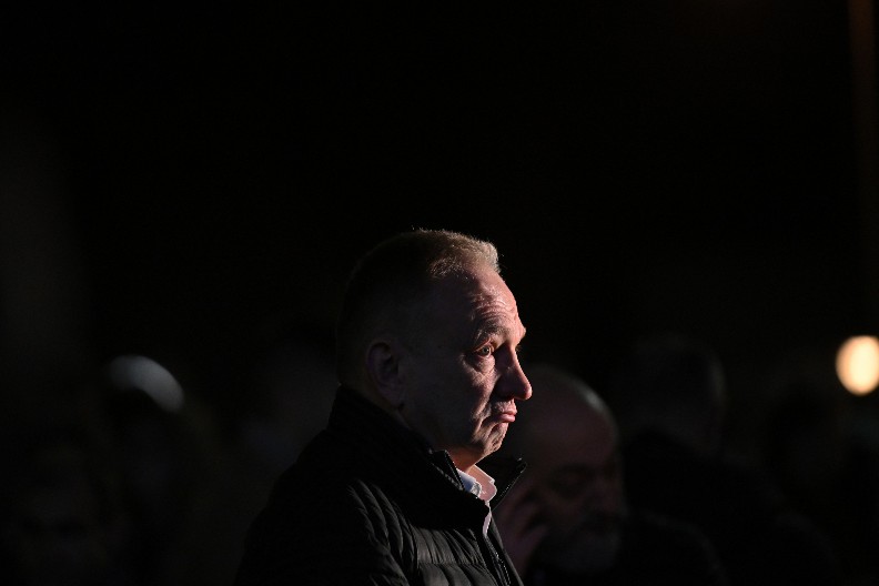 "ĐILAS JE PROŠLOST" To mu je poručio politički penzioner Boško Obradović, LETI PERJE, OŠTRA PORUKA