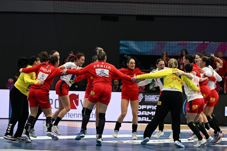 HEROINE SRBIJE "Ne igramo najlepše, ali igramo svim srcem"