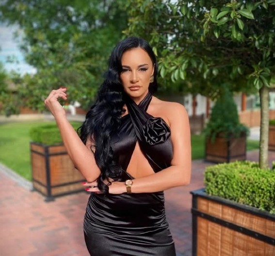 PREDSTAVLJALA SRBIJU NA EVROVIZIJI, PA NESTALA IZ JAVNOSTI Takmičiće se na PZE 2026, a evo kako danas izgleda!