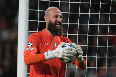 NAPOLI SLAVI VANJU Milinković-Savić dao gol, odbranio penal i postao heroj