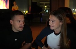 "GDE SE ZARAĐUJE TOLIKE PARE?!" Nova devojka Bake Praseta nema zanimanje, a sada otkrila koliko zarađuje i šokirala sve!