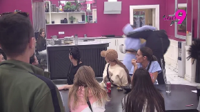 NEVIĐENA TUČA U ELITI Pao fizički obračun između Asmina i Aneli, obezbeđenje ne može da ih razdvoji!