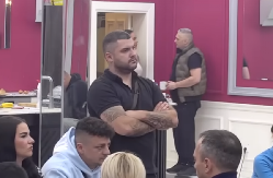 BRUTALNO PRETUČENA SESTRA ASMINA DURDŽIĆA! Drama u njegovom domu, procurile stravične fotke!