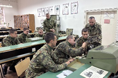 NOVI DETALJI O OBAVEZNOM VOJNOM ROKU Spremaju se kasarne za prijem novih vojnika: 75 dana najoptimalnije rešenje