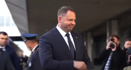 JERMEK BEŽI IZ UKRAJINE?! Viđen u tajnoj službi 45 minuta – odmah nakon toga pokrenuti papiri za prelazak granice