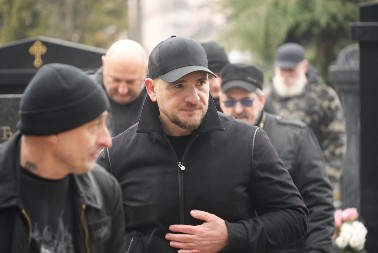 "TRAŽIO JE DA MU TO URADI NA GROBU" Luka Bojović imao poseban zahtev za našeg poznatog pevača: "Mnogo je teško, ali moram" (VIDEO)