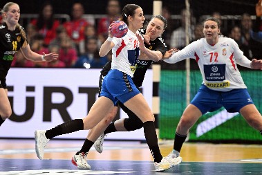 KRAJ SNA ZA NAŠE RUKOMETAŠICE Srbija doživela debakl protiv Crne Gore i ostala bez plasmana u četvrtfinale Svetskog prvenstva