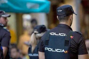 DVOJE TROGODIŠNJE DECE PREŽIVELO PAD SA DESETOG SPRATA Njihova majka stradala, užas u Madridu