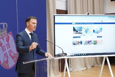"GRAĐANI ĆE MOĆI DA DAJU PREDLOGE I UČESTVUJU U KREIRANJU BUDŽETA" Ministar Mali predstavio prvi Budžetski portal
