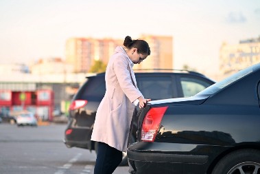 Noćna mora – žena kupila dva automobila u inostranstvu i izgubila 23.600 evra