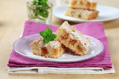 SIPANI KOLAČ SA JABUKAMA Spreman za 5 minuta, a mami i mirisom i ukusom