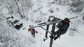 BEZ STRUJE JOŠ DVE I PO HILJADE DOMAĆINSTVA! I dalje na snazi vanredna situacija u Ivanjici, nevreme napravilo haos