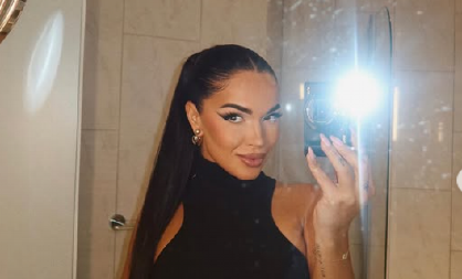 TEODORA DŽEHVEROVIĆ ZAPALILA DUBAI! Nauljila telo i jedva obuzdala grudi, svi gledaju samo u nju (FOTO)