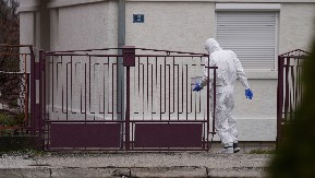 SIN NAPRAVIO BIZARAN POTEZ NAKON UBISTVA RODITELJA Stravičan zločin u Čačku