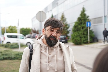 POZNATA VODITELJKA JE ROĐAKA OGNJENA AMIDŽIĆA Zaposlila ga je na televiziji Pink, a zajedno su vodili ovaj format, svi je znate (FOTO)