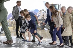 STROGO KRALJEVSKO PRAVILO Deca Kejt Midlton i princa Vilijama ne smeju da jedu s njima, čak ni za Božić, evo i zbog čega