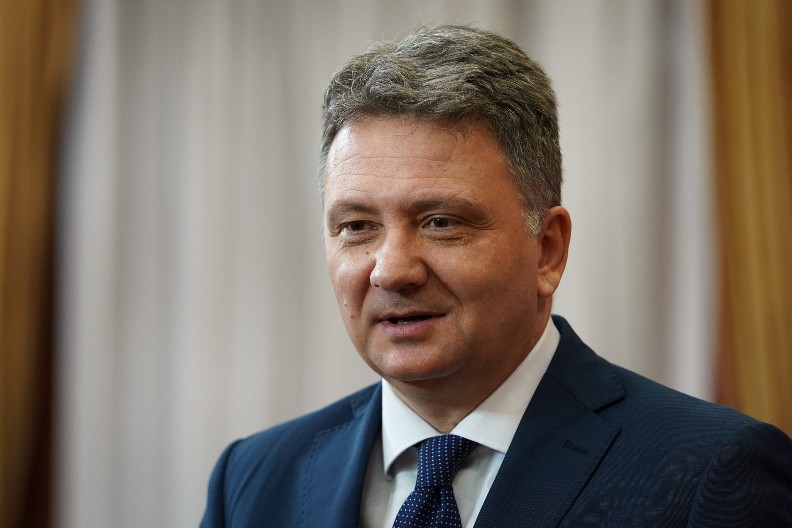 GRAĐANI VIŠE NEĆE DONOSITI DOZNAKE Jovanović: Od 1. januara kreće eBolovanje