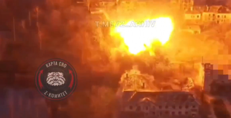 TORNADO-S SRUŠIO ZGRADU KAO DA JE OD PAPIRA! Ruski projektil od 800 kg razneo objekat sa celom jedinicom (VIDEO)