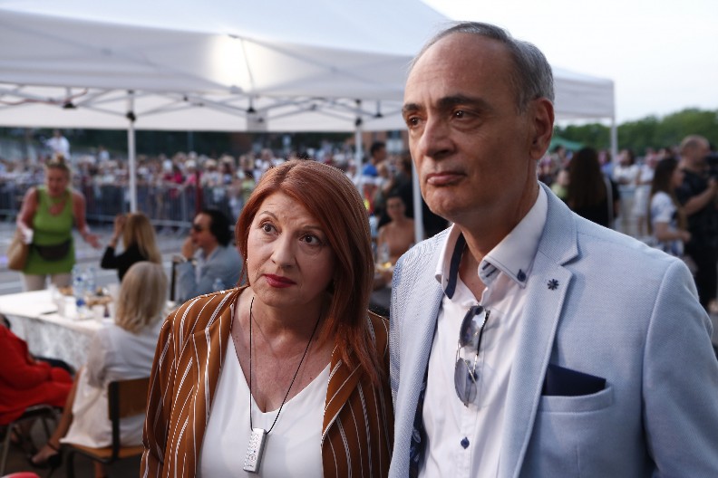 BILJANA JEVTIĆ PROGOVORILA O NEPOZNATIM DETALJIMA IZ POPOVIĆEVOG ŽIVOTA, DOK SVI ĆUTE Suzana nije znala za to