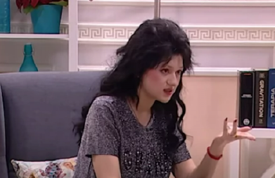 "IZGUBILA SAM 80 ODSTO VIDA" Našoj pevačici dijagnostikovana neizlečiva bolest: "Tresu mi se ruke..."