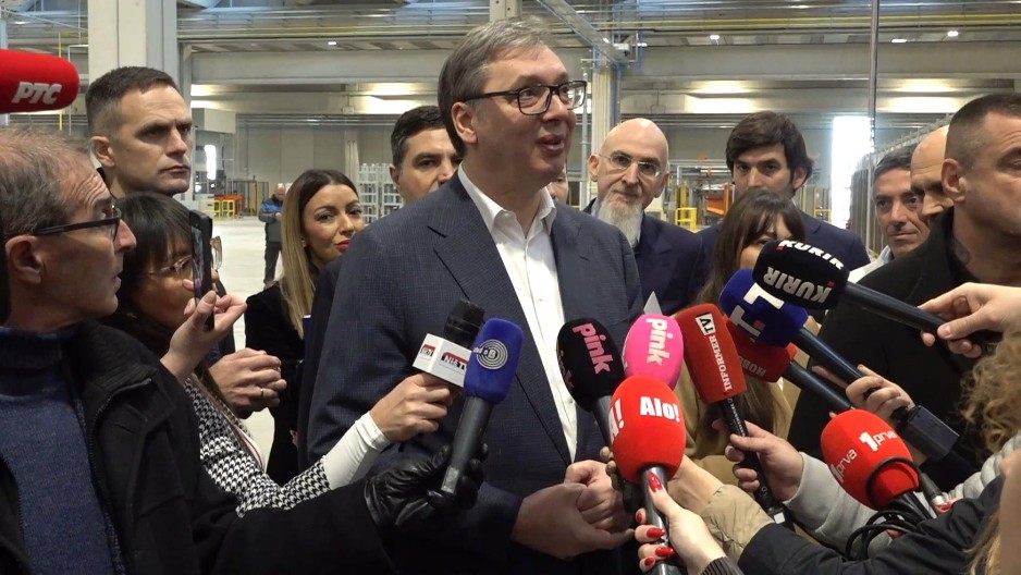 JUTROS OKO 10 SMO IMALI VIŠE OD 100.000 PODNETIH PRIJAVA ZA LEGALIZACIJU! Vučić izneo važne podatke