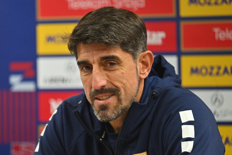 OBRATIO SE TRENERIMA Veljko Paunović poslao jaku poruku