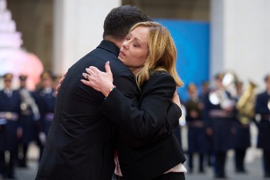 ĐORĐA MELONI "ZALEDILA" ZELENSKOG Rekla mu je samo jednu stvar