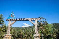 Violeta nudi plac na Divčibarama: Zbog uslova može biti dobra investicija a cena će mnoge iznenaditi