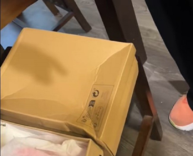 NARUČILA SAM DIVNE CIPELE SA TEMUA Kad su stigle, nisam znala da li da plačem ili da se smejem