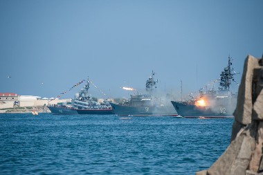 LOV NA "CRVENI OKTOBAR": Britanska mornarica danima pratila rusku podmornicu u Lamanšu! "Bili smo spremni da reagujemo da su zaronili" (FOTO)