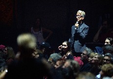 ,,BIO JE PLAV" Komičar jedva izvukao živu glavu, bio je na ivici smrti, pa na kraju šokirao sve ovim rečima