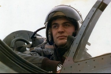 KADA ZNAŠ ŠTA RADIŠ VIŠE NIJE NEVIDLJIV Đorđe je savladao F-117 tokom NATO agresije i probio zvučni zid, danas ga slavi cela Srbija!