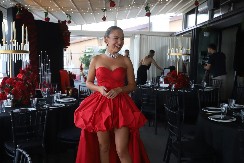 "KORISTILI SU NARKOTIKE PREDA MNOM" Pevačica raskrinkala kolege, nastupali zajedno, sada sve javno ispričala!