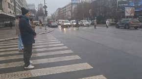OSAM ZGUBIDANA BLOKIRALO NOVI SAD: Grad od 400.000 stanovnika zaustavljen (VIDEO)
