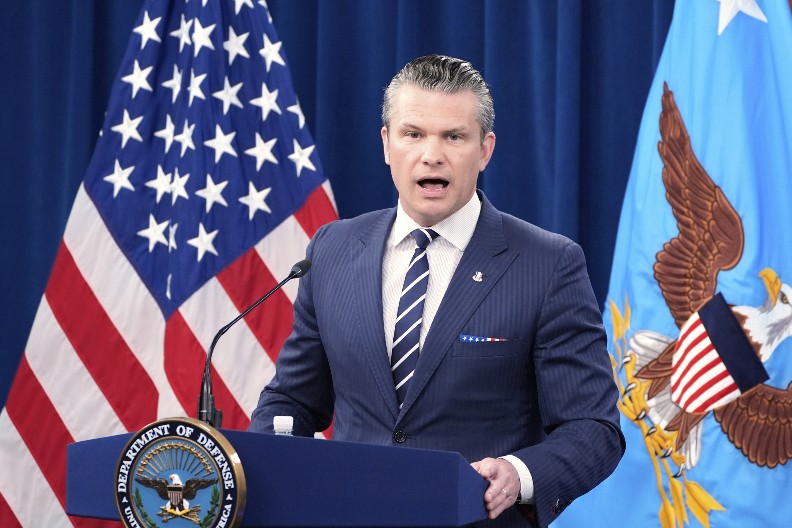 AMERI HITNO SKINULI SVOG ČOVEKA Moraće u penziju - Zabrinutost raste....