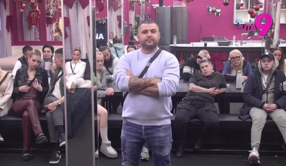 ASMIN DURDŽIĆ KONAČNO RASKRINKAN Nakon Stanijine šut-karte i obnove romanse sa Aneli, otkrivena istina!