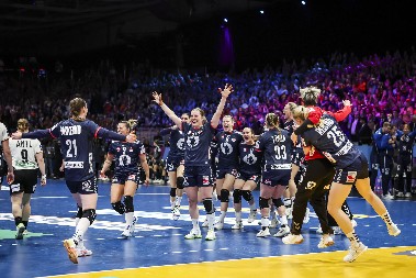 ZLATO ZA SRPSKU SNAJKU Rukometašice Norveške su najbolje na svetu