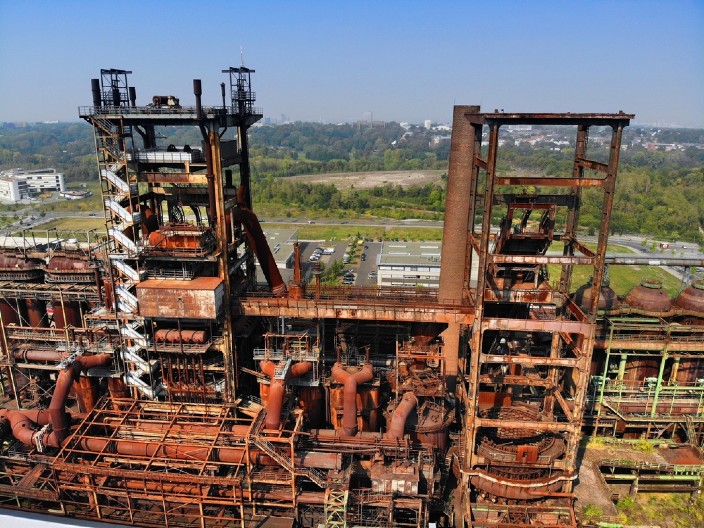 Gigant se raspada? – udarac za Evropu, zaustavljaju proizvodnju