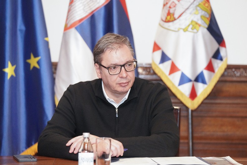 Aleksandar Vučić došao na sahranu oca Zvezdana Terzića