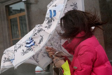 DANAS ĆE ŠIBATI JAK VETAR U OVIM DELOVIMA ZEMLJE Evo šta čeka celu Srbiju sa vremenom