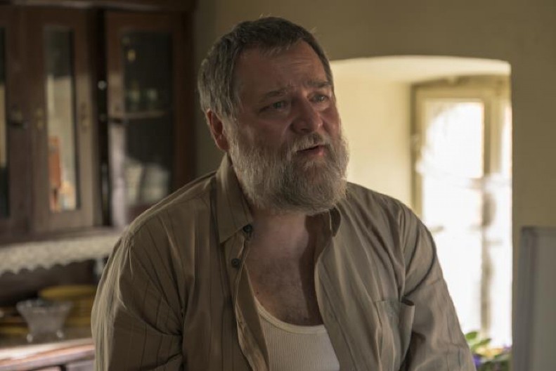 "VAŽNO JE DA TEŠKE SRPSKE TEME POČNU DA SE RADE NA PRAVI NAČIN" Maestralni Nikola Pejaković o "Tvrđavi": Nije to nešto što se izgustira ili izanđa, to je NAŠA RANA