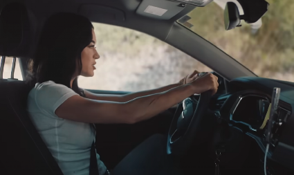 TRIKOVI KOJE SVAKI VOZAČ MORA DA ZNA Devet saveta za lakšu vožnju koje nećete naučiti u auto-školi