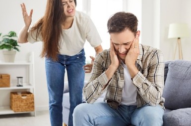 "ZNA ŠTA MI JE URADILA I OPET SE LJUTI" Dečkova sestra joj priredila PAKAO, a sad očekuju da ide na njenu svadbu