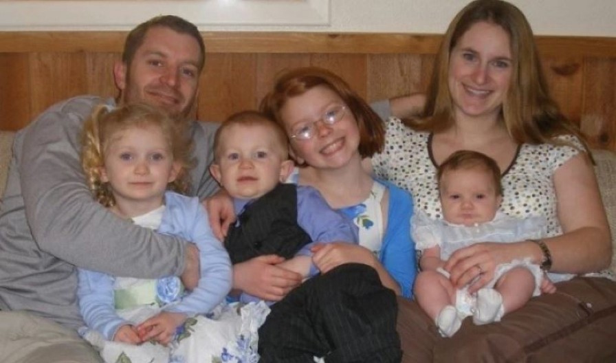 JEZIVA FOTOGRAFIJA KOJA ĆE VAM POMUTITI UM Većina ljudi ne vidi zastrašujući detalj na prvi pogled