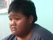 DEČAK PO CEO DAN ŽDRAO REZANCE I PIO GAZIRANE SOKOVE Sa 10 godina dogurao do 192 kilograma - danas ga ni rođena majka ne bi prepoznala! (FOTO)