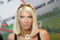 "MUŠKARCI SU MI UZELI DUŠU" Jelena Karleuša bez dlake na jeziku: "Kukavica, pobegao je kad su me napali"