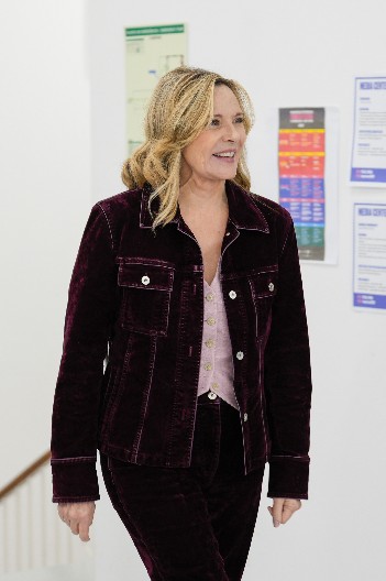 ČUVENA SAMANTA SE SKINULA U KUPAĆI U 69. GODINI!  Kao izvajana je, a 14 godina mlađi muž je tretira kao kraljicu!